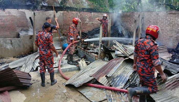 ক্রাইম; দর্পন; ক্রাইম দর্পন; crime; crimedorpon; crimedarpan; dorpon; darpan; The Weekly Crime Dorpon; the weekly crime darpan; crimedorpon.com;